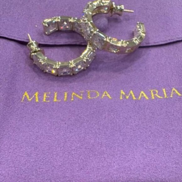 Melinda Maria The Queen's Hoops 1" Earrings - Picture 4 of 4